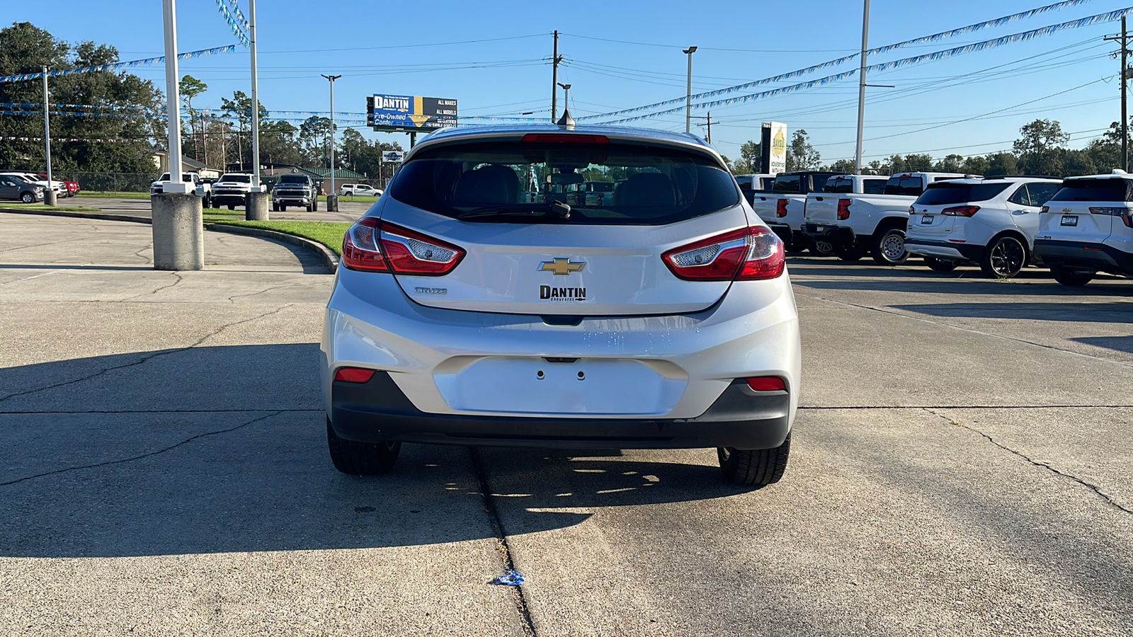 2019 Chevrolet Cruze LS 23