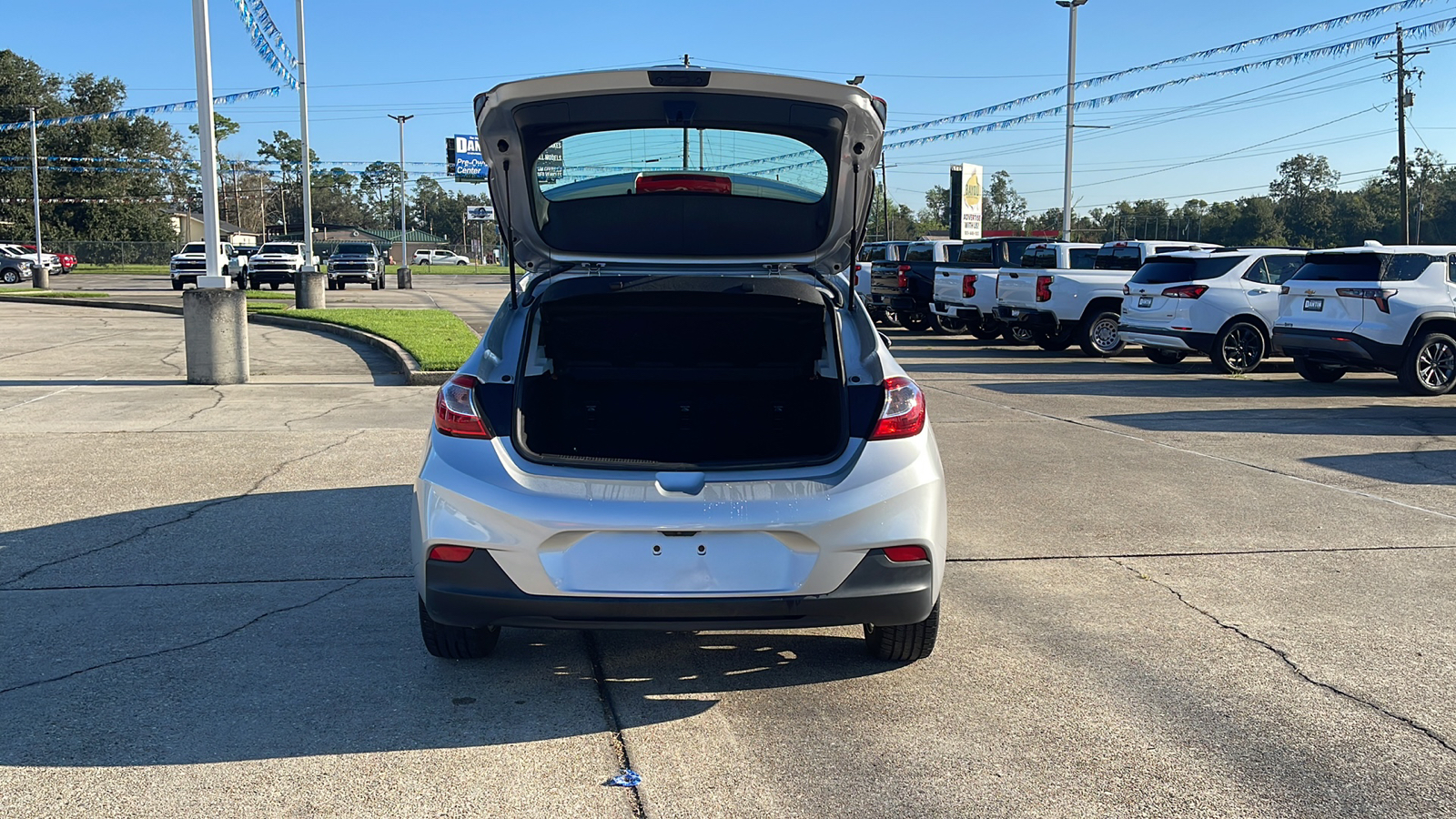 2019 Chevrolet Cruze LS 24