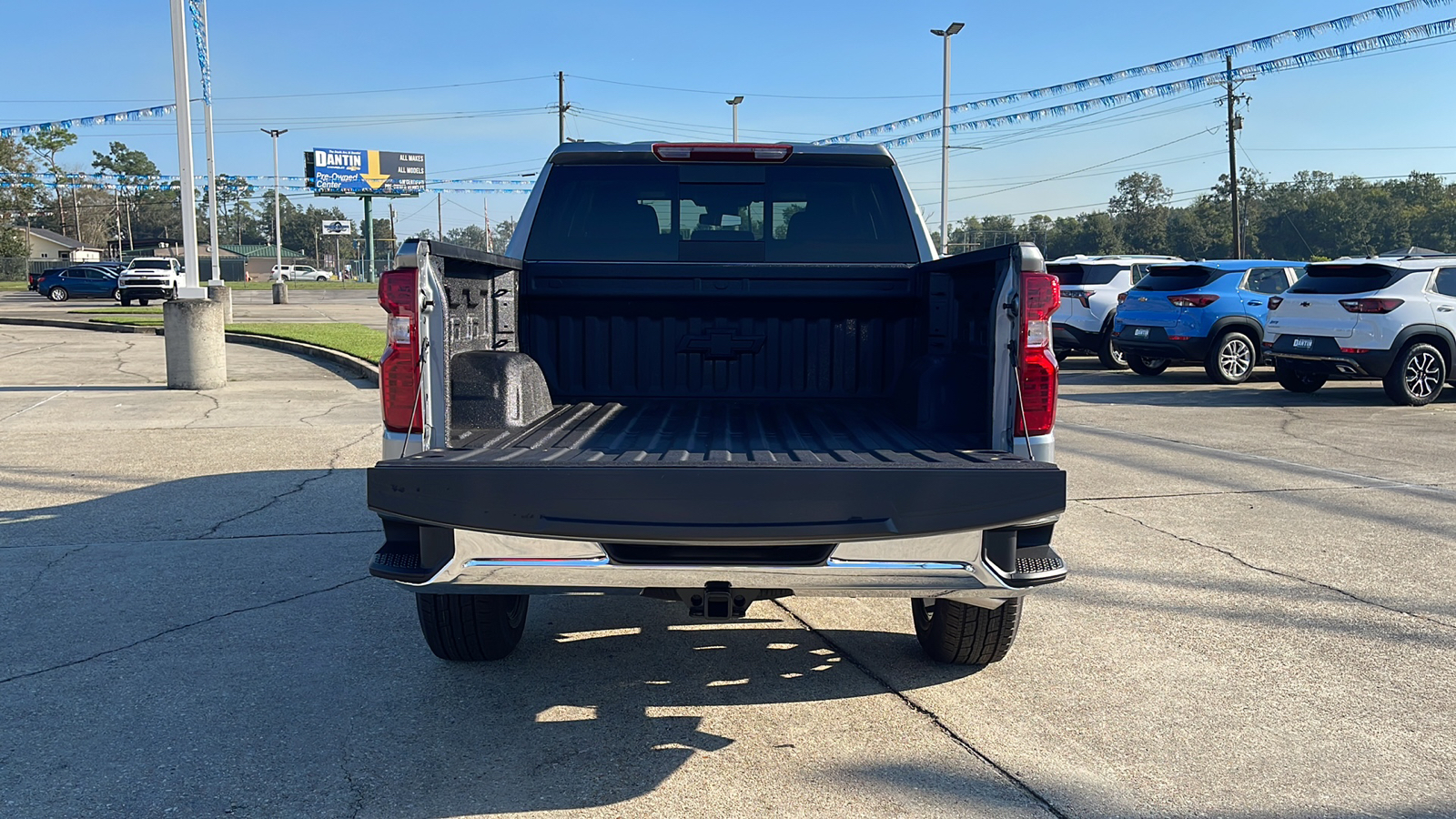 2025 Chevrolet Silverado 1500 LT 24