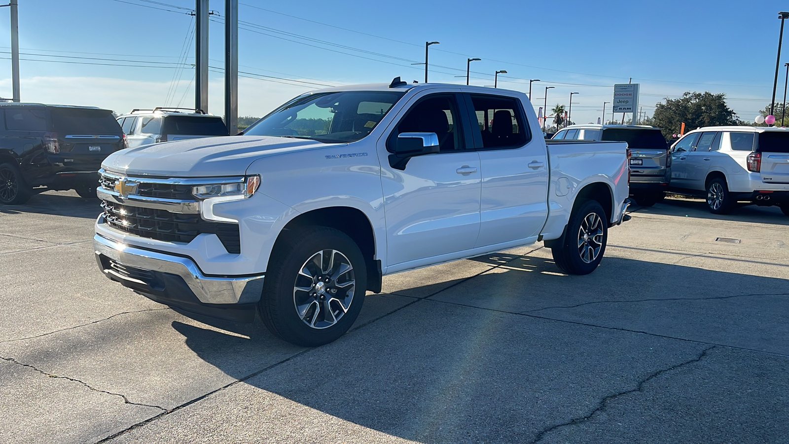 2025 Chevrolet Silverado 1500 LT 3