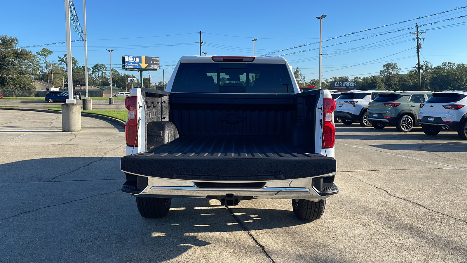 2025 Chevrolet Silverado 1500 LT 24