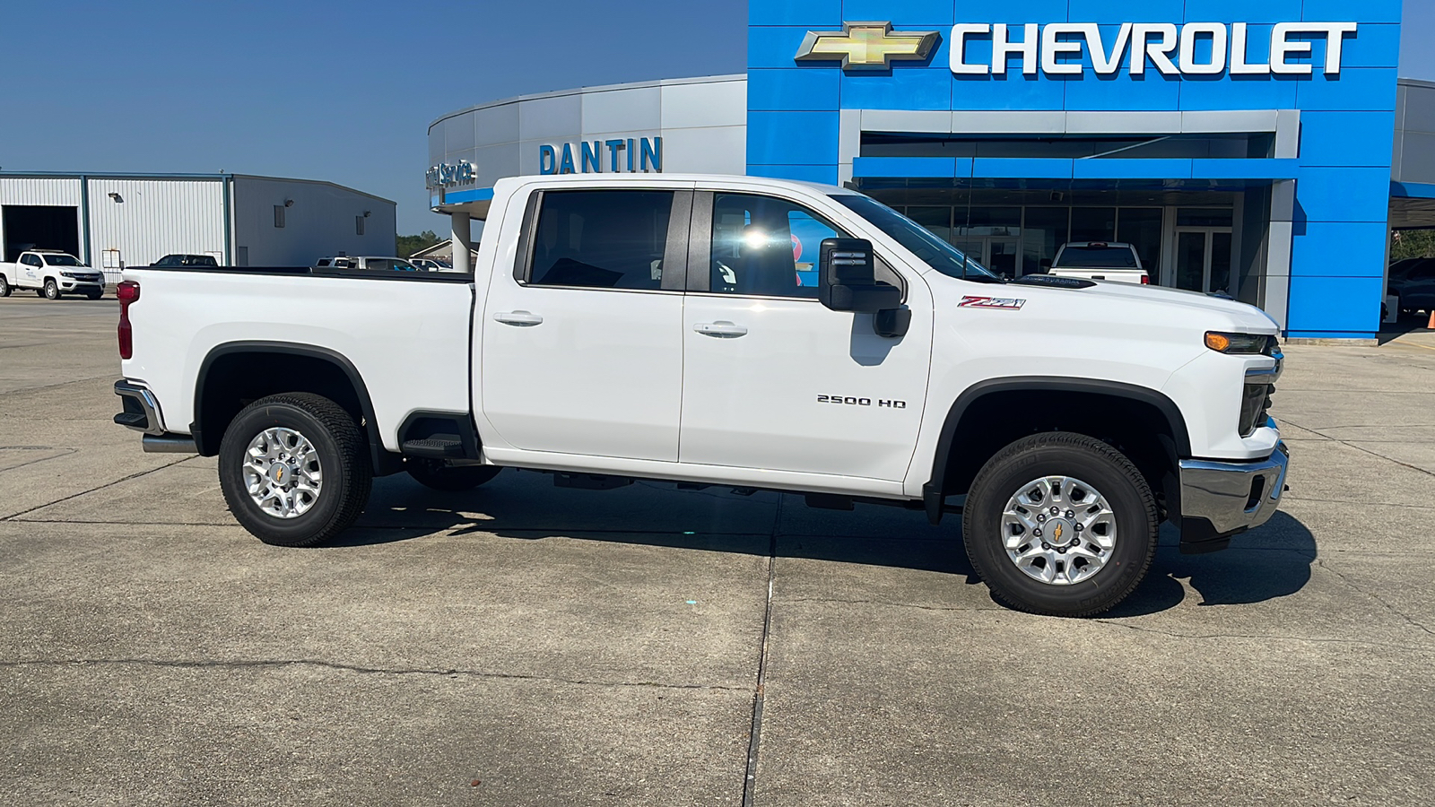 2025 Chevrolet Silverado 2500HD LT 1