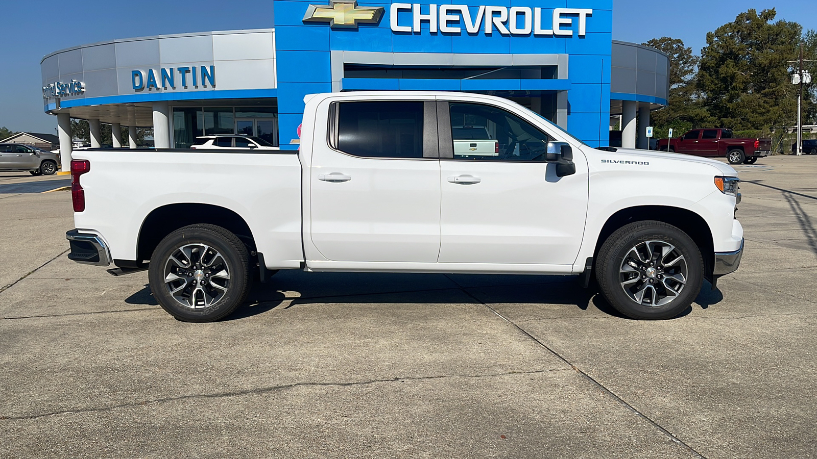 2025 Chevrolet Silverado 1500 LT 26