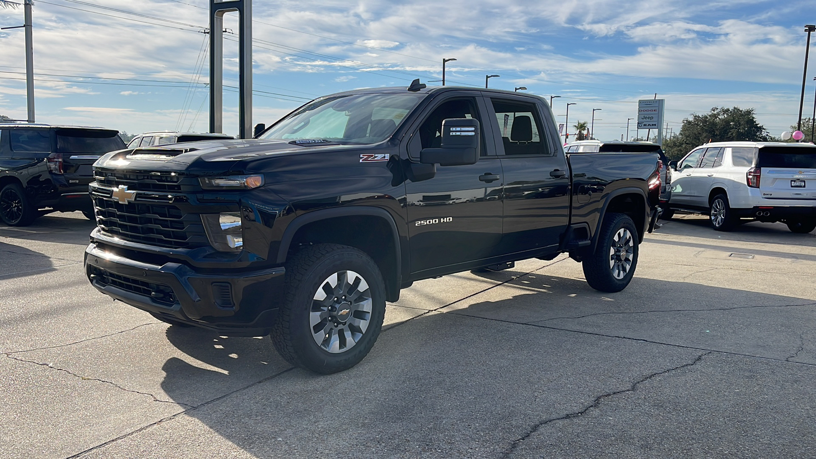 2025 Chevrolet Silverado 2500HD Custom 3