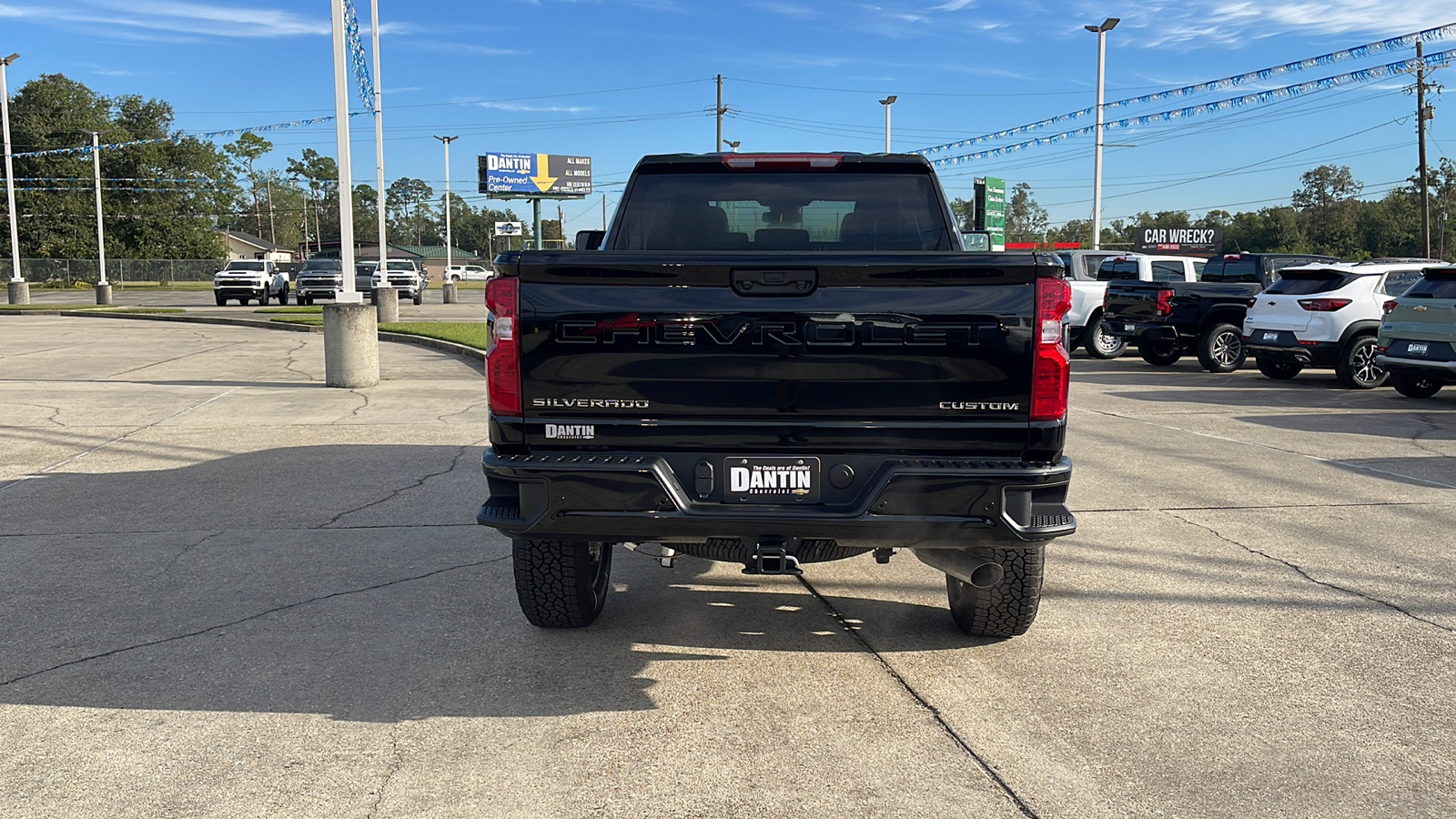 2025 Chevrolet Silverado 2500HD Custom 22