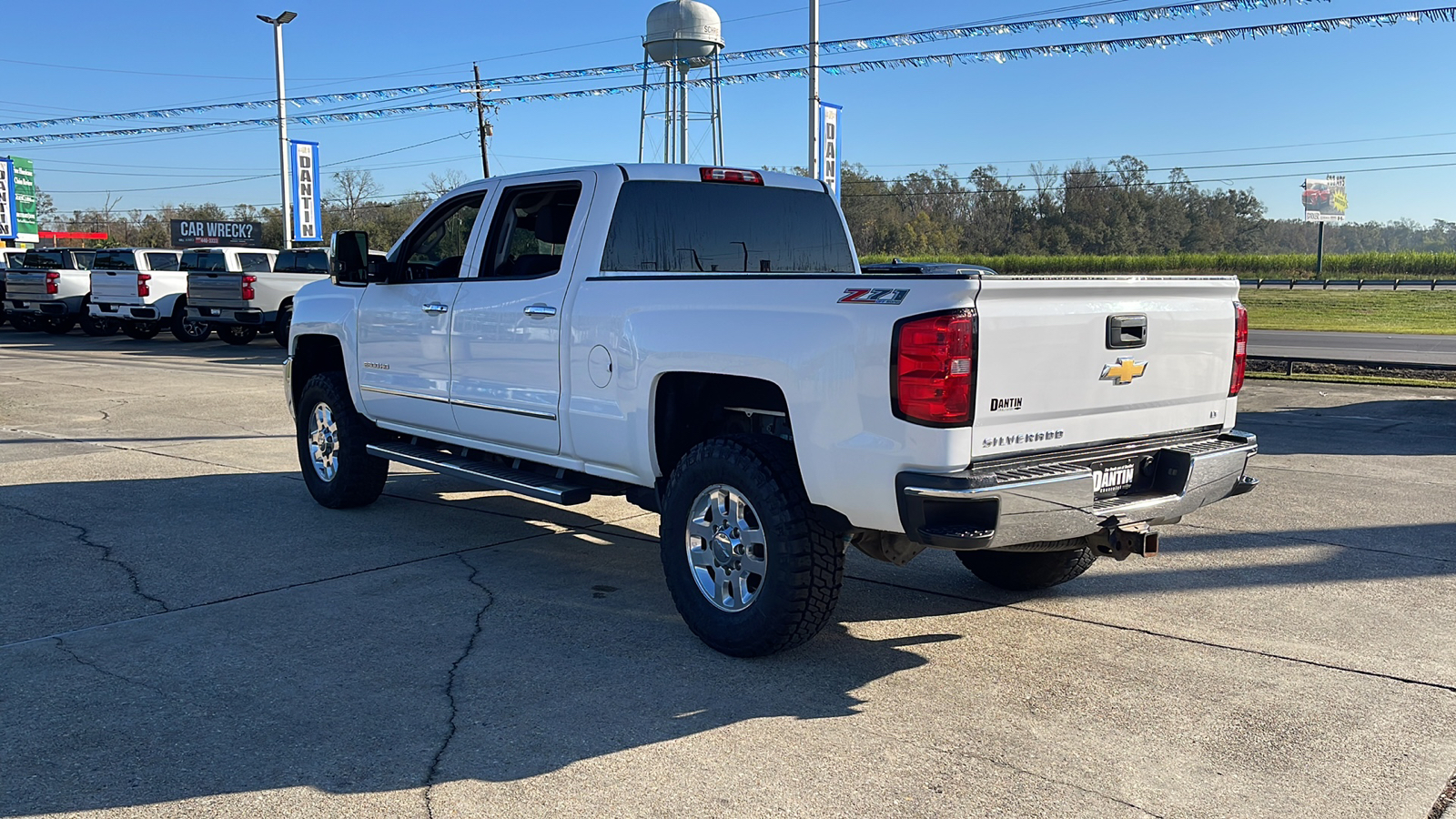 2015 Chevrolet Silverado 2500HD LT 22