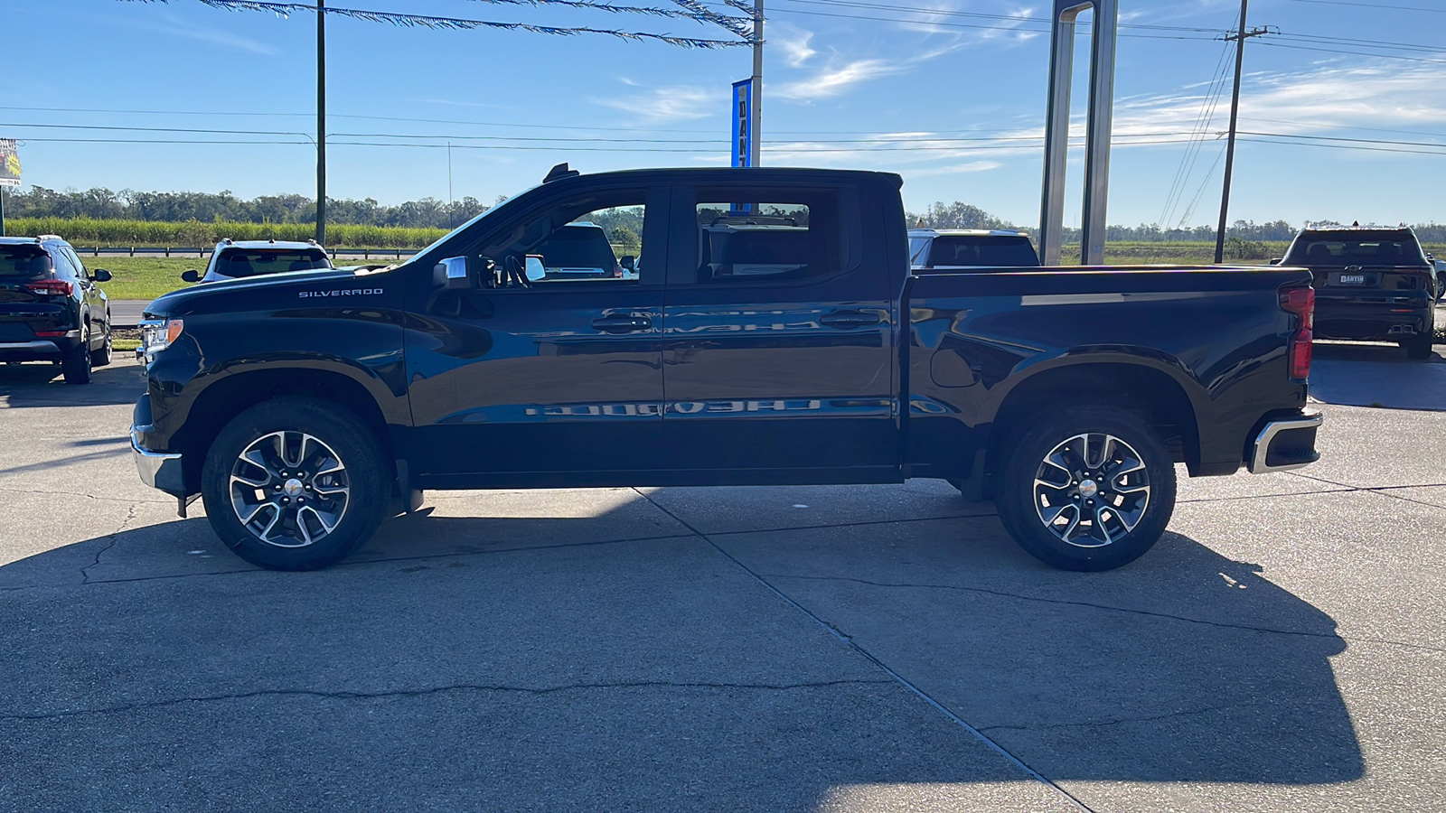 2025 Chevrolet Silverado 1500 LT 4