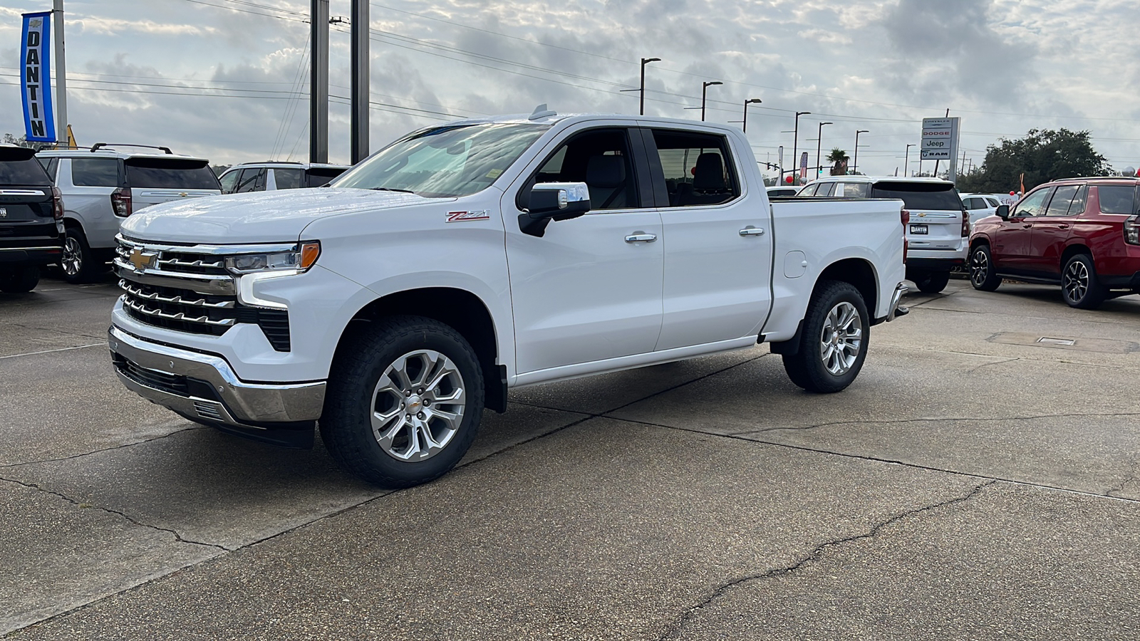 2025 Chevrolet Silverado 1500 LTZ 3