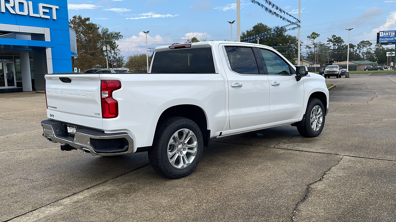 2025 Chevrolet Silverado 1500 LTZ 26