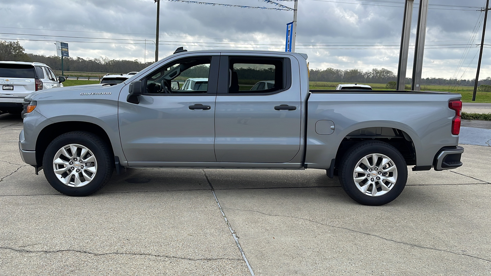 2024 Chevrolet Silverado 1500 Custom 4