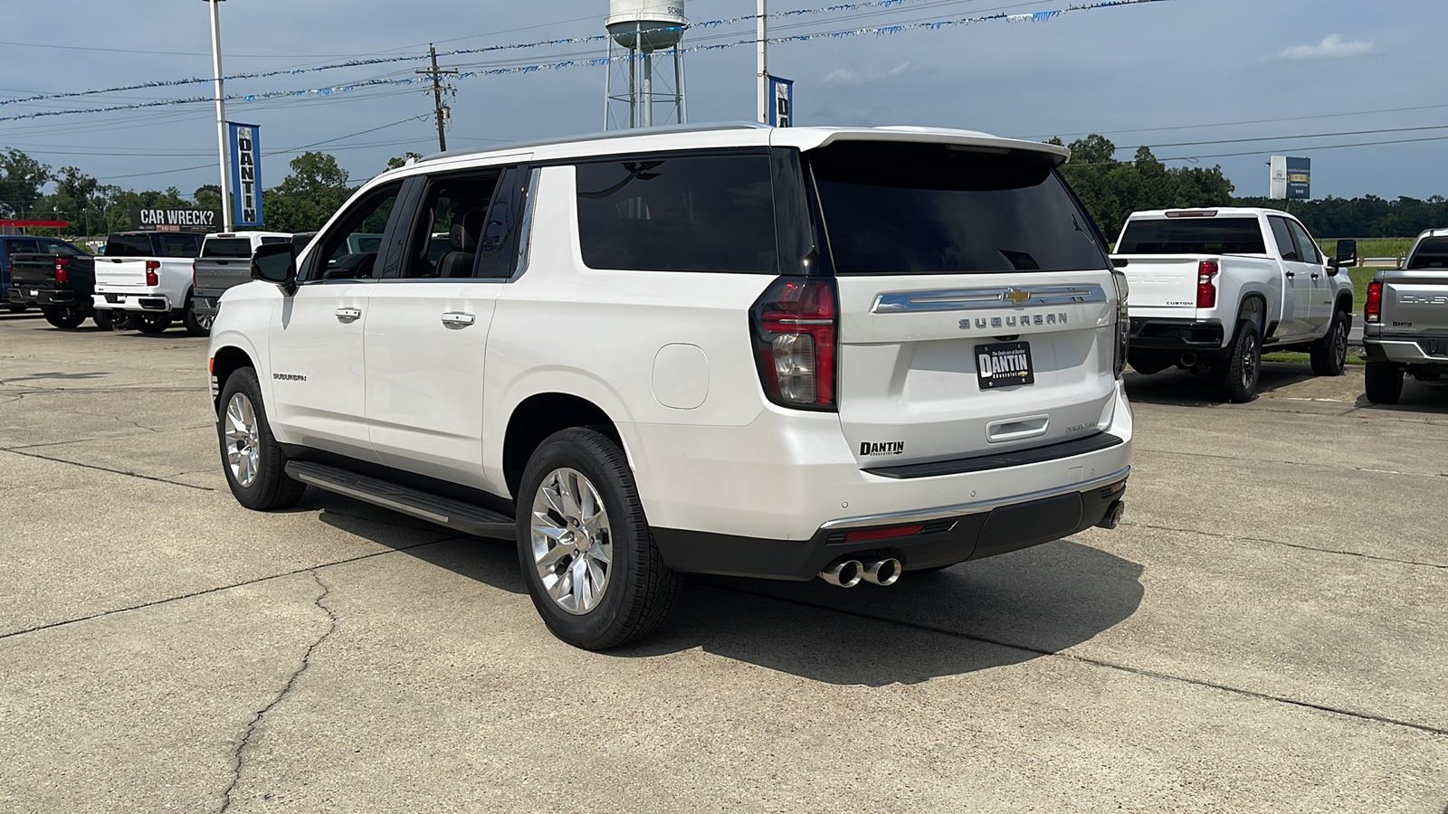 2024 Chevrolet Suburban Premier 24