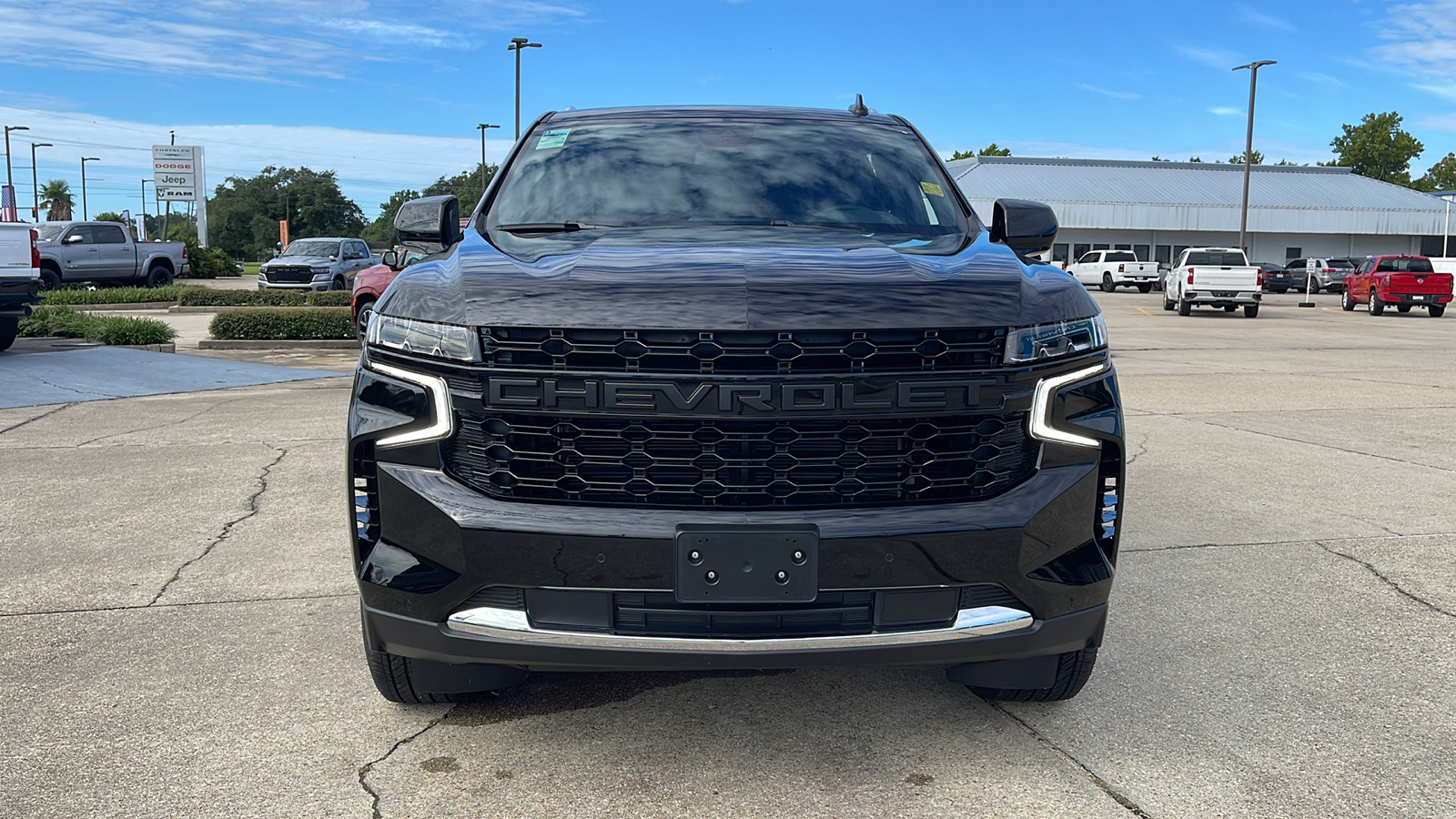 2024 Chevrolet Suburban LS 2