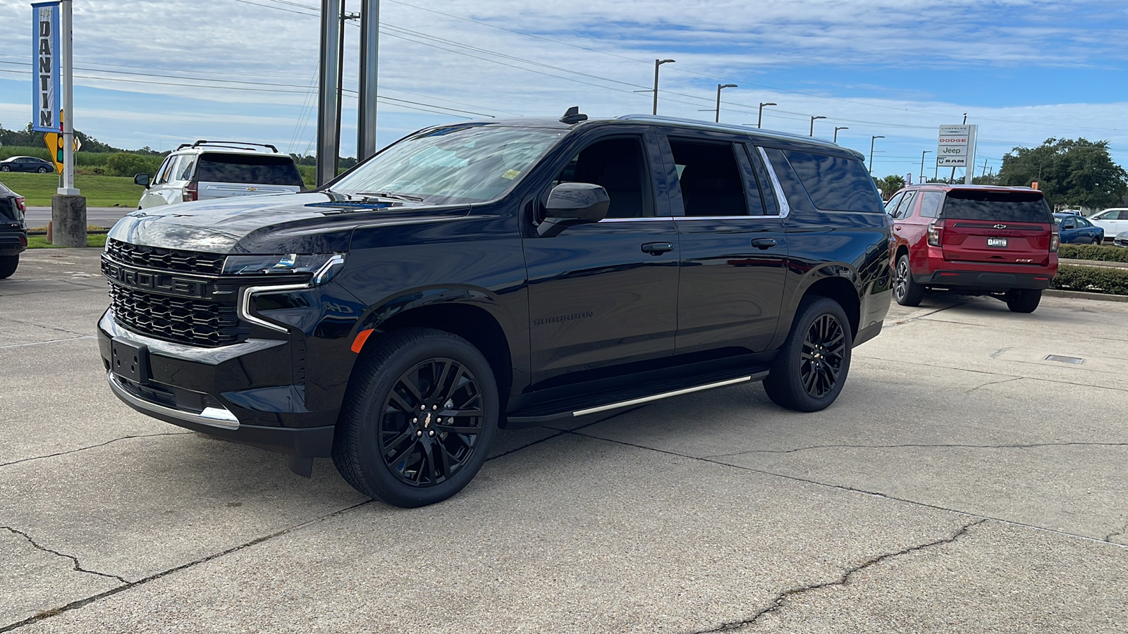 2024 Chevrolet Suburban LS 3