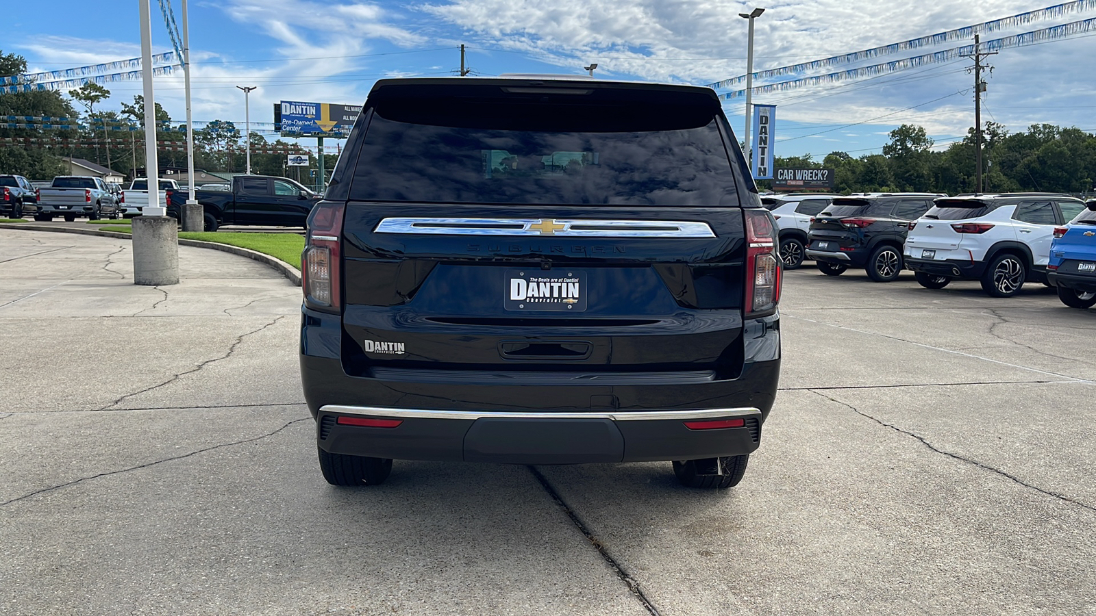 2024 Chevrolet Suburban LS 25