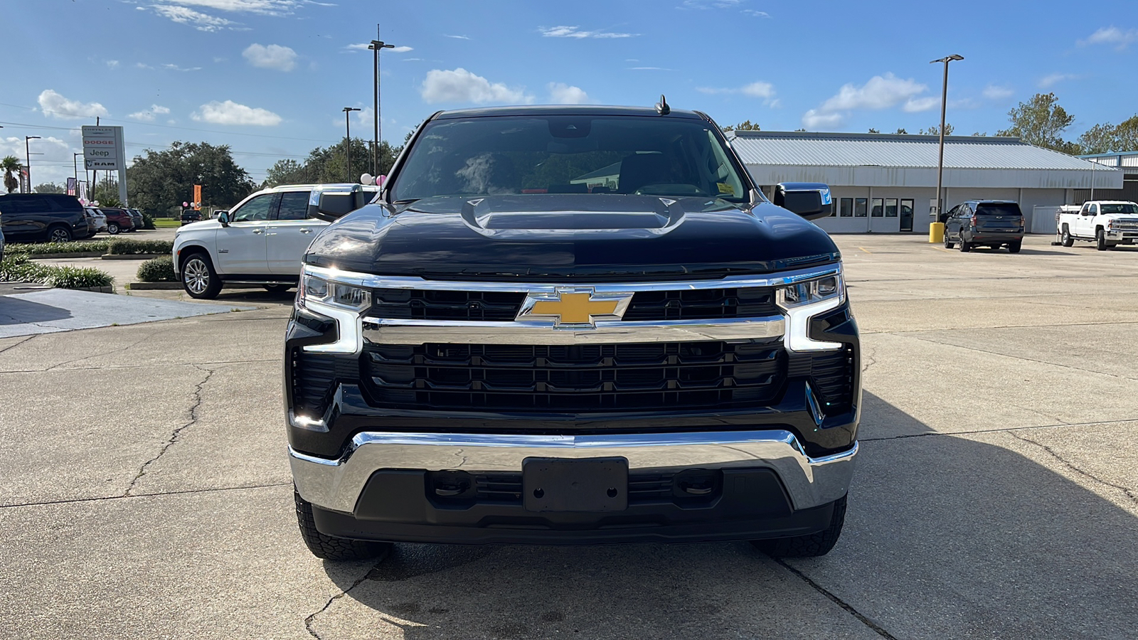 2024 Chevrolet Silverado 1500 LT 2