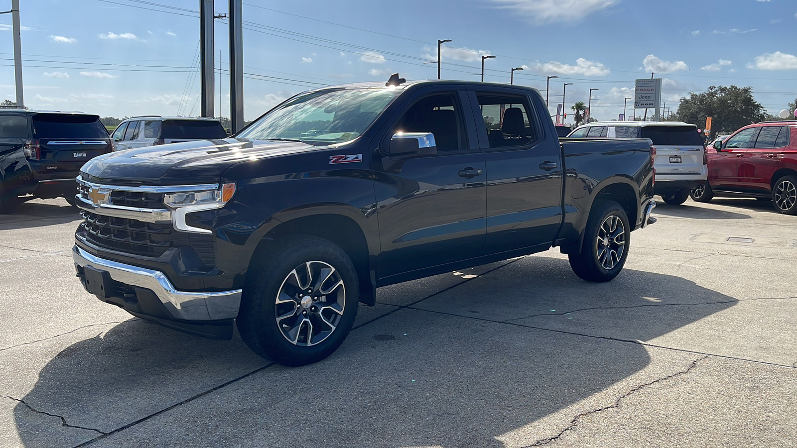 2024 Chevrolet Silverado 1500 LT 3