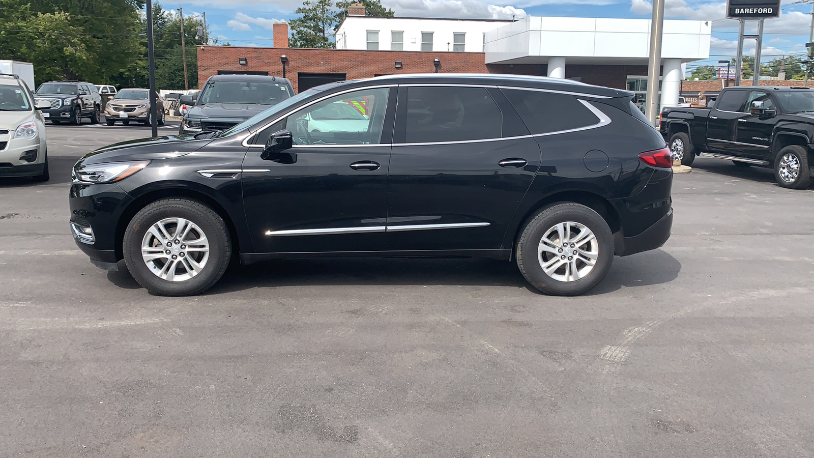 2020 Buick Enclave Essence 3