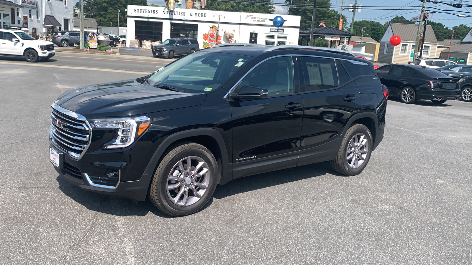 2023 GMC Terrain SLT 2