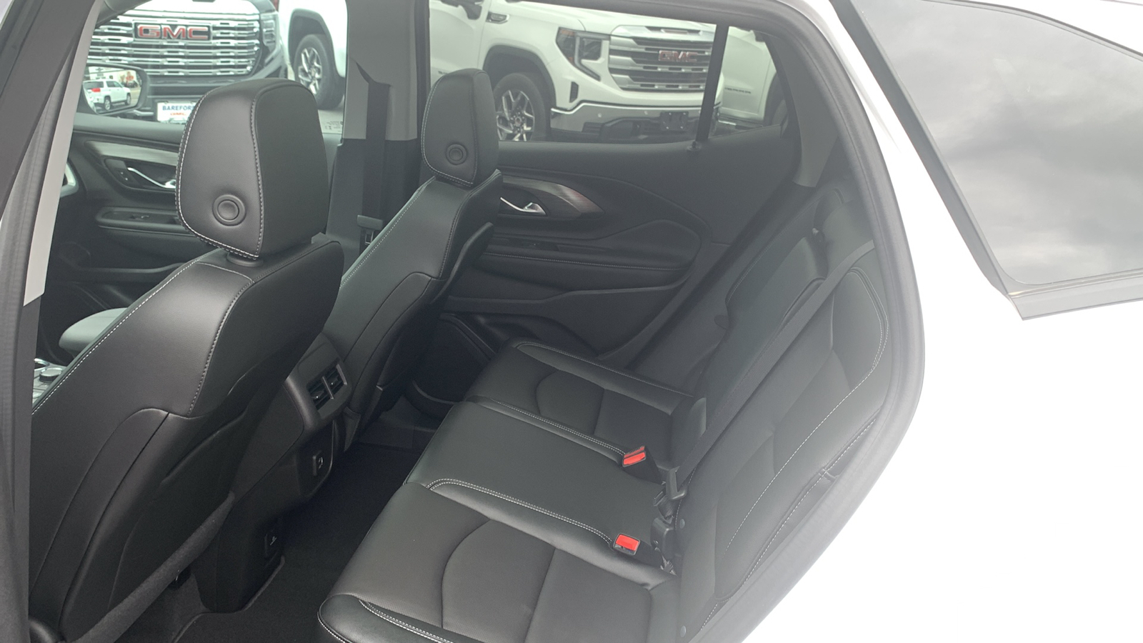 2024 GMC Terrain SLT 22