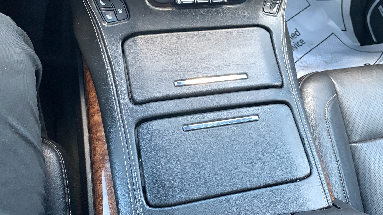 2015 Chevrolet Tahoe LTZ 28