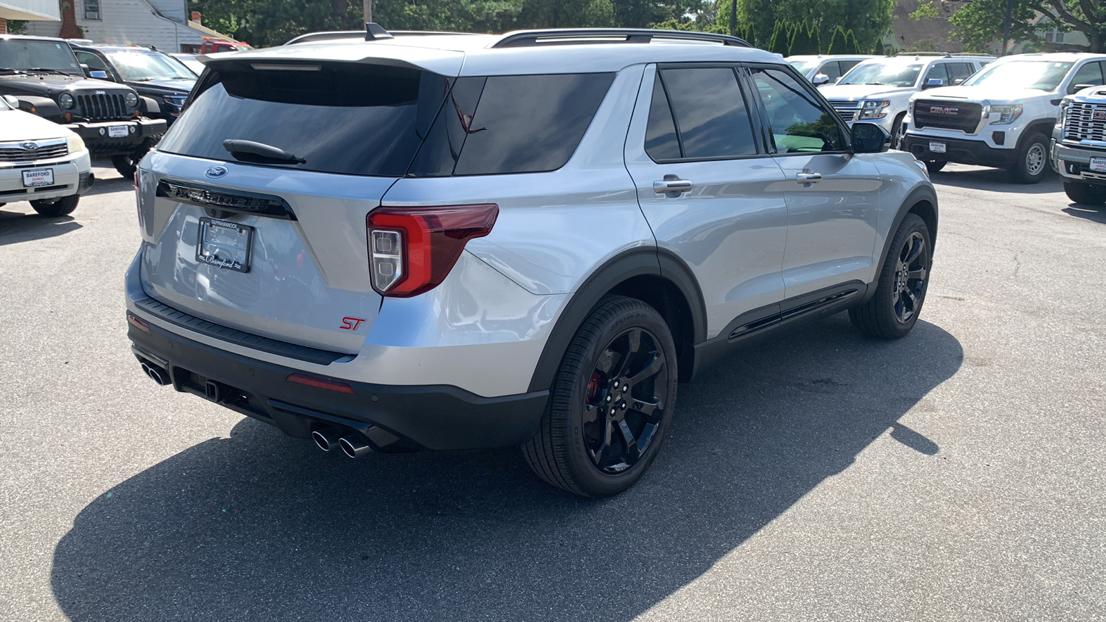 2023 Ford Explorer ST 33