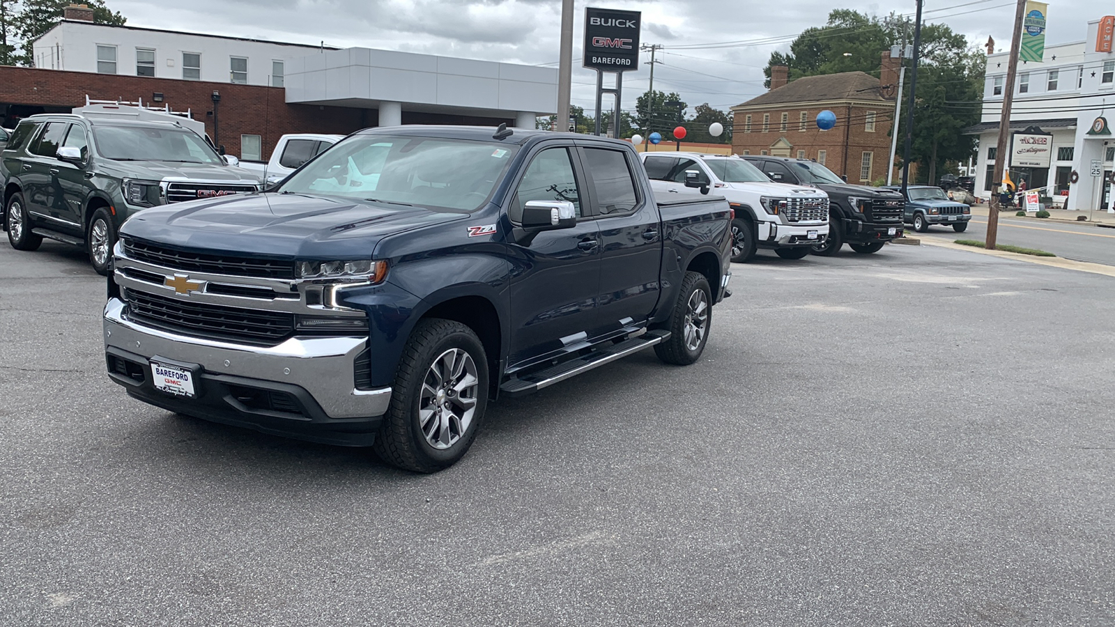 2021 Chevrolet Silverado 1500 LT 1