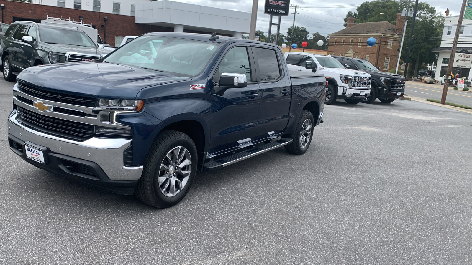 2021 Chevrolet Silverado 1500 LT 2