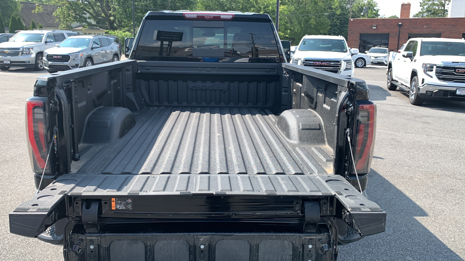 2024 GMC Sierra 3500HD AT4 36