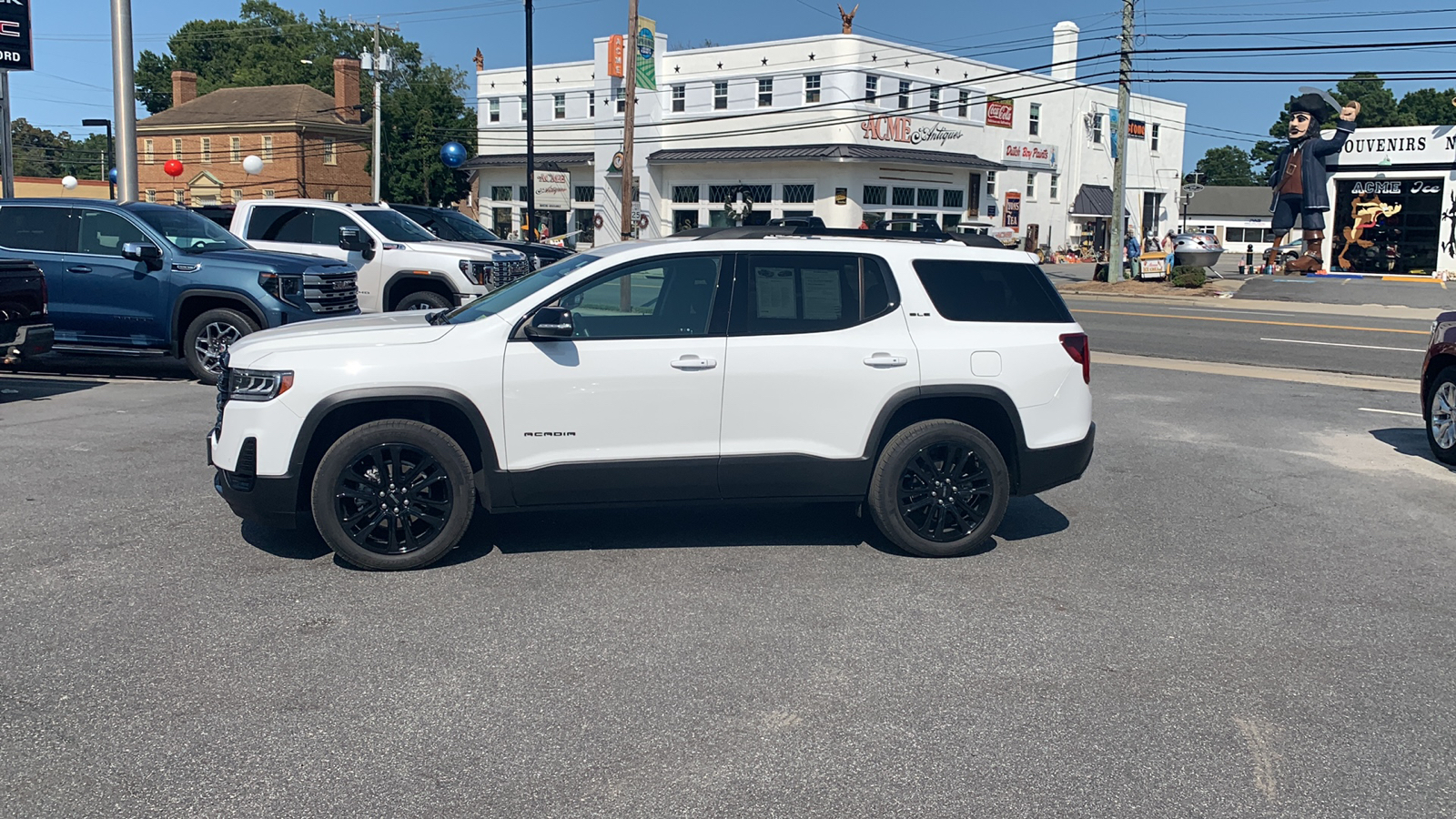 2022 GMC Acadia SLE 3