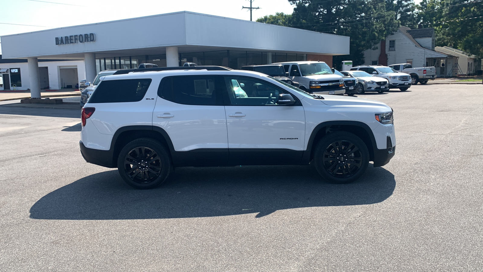 2022 GMC Acadia SLE 34