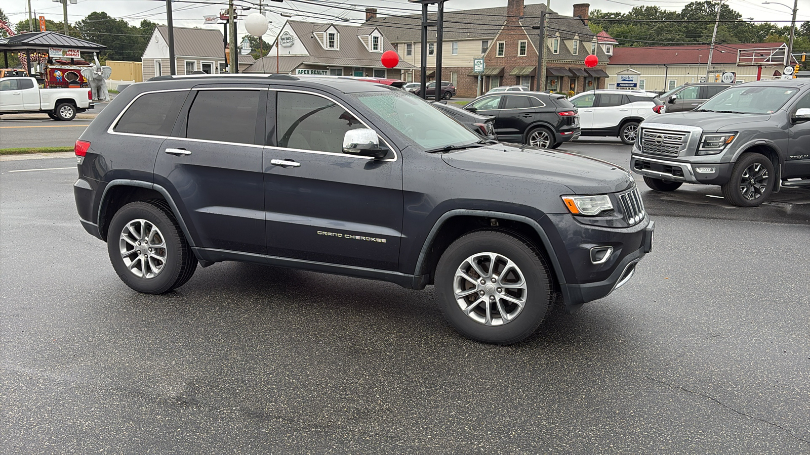 2016 Jeep Grand Cherokee Limited 32