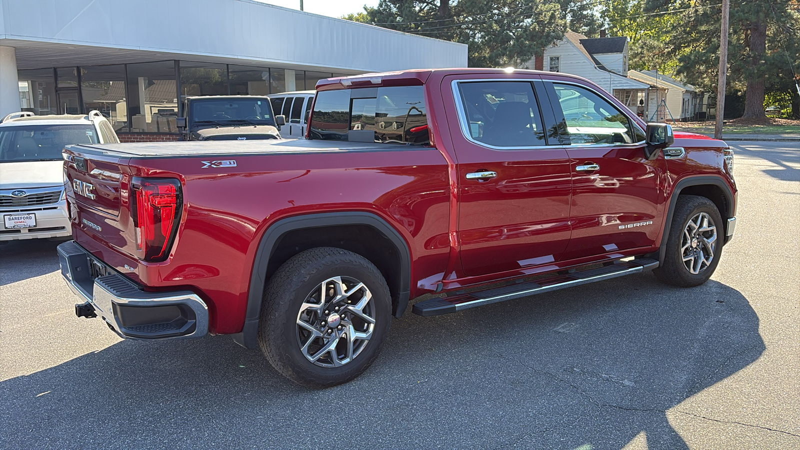 2023 GMC Sierra 1500 SLT 36