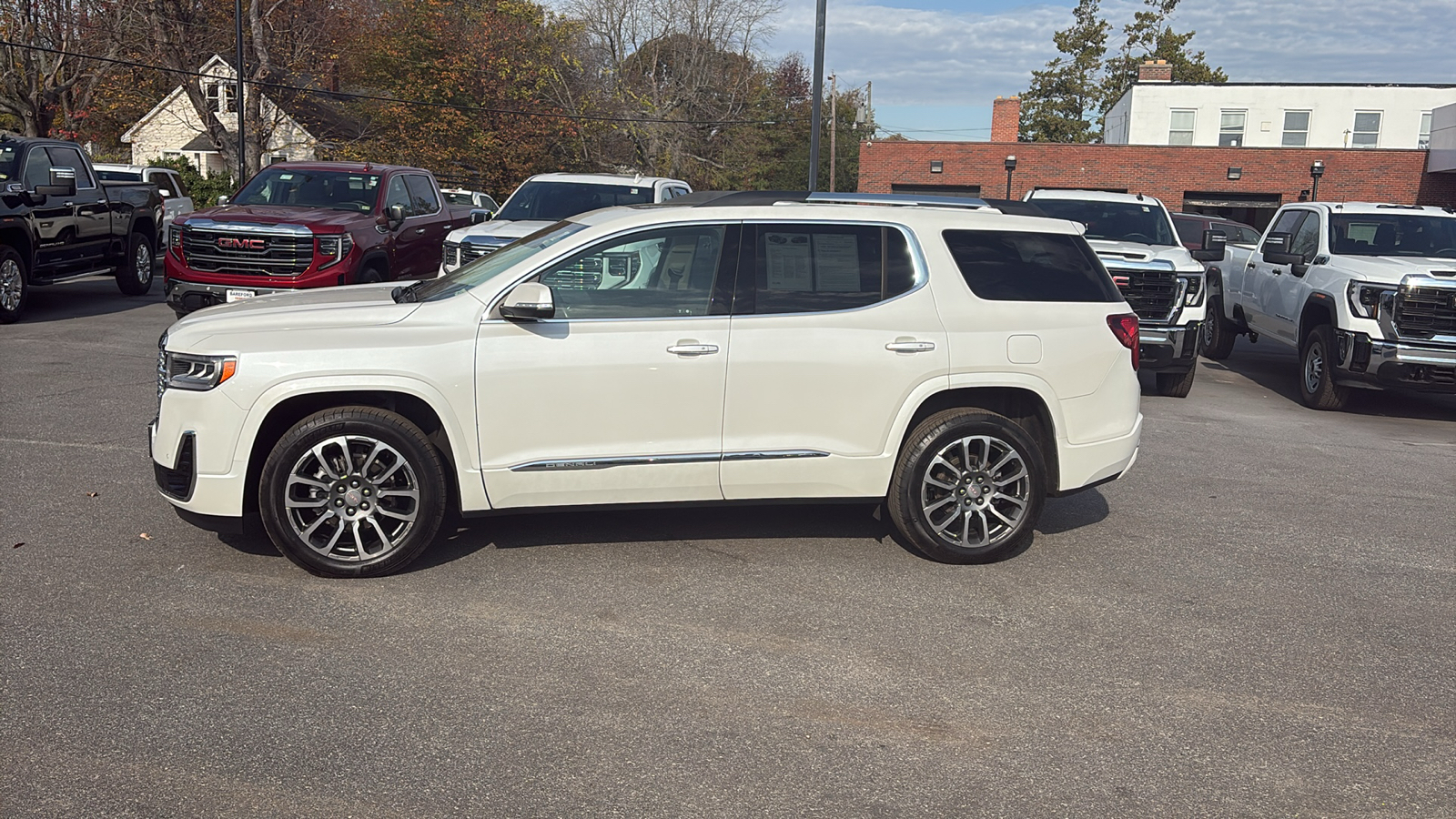 2022 GMC Acadia Denali 3