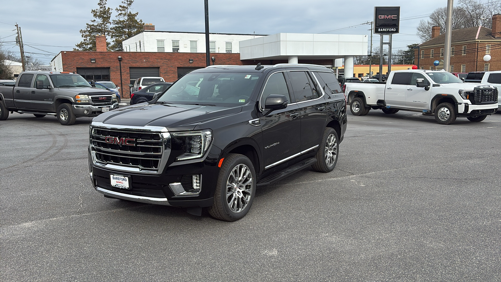 2022 GMC Yukon SLT 1