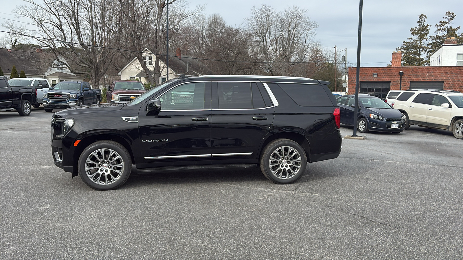 2022 GMC Yukon SLT 4