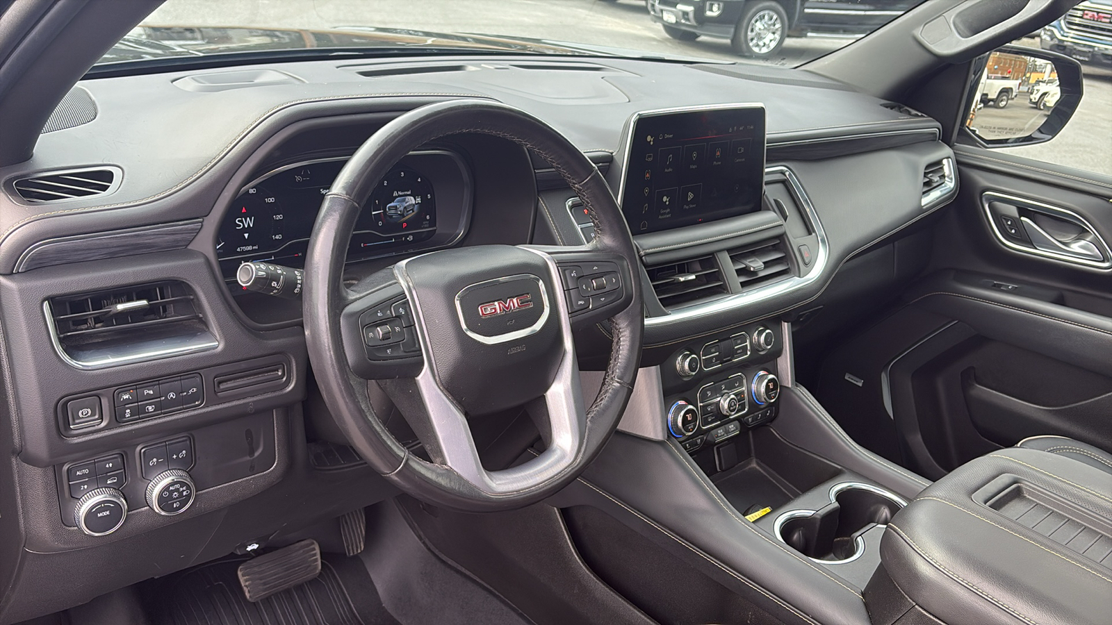 2022 GMC Yukon SLT 12