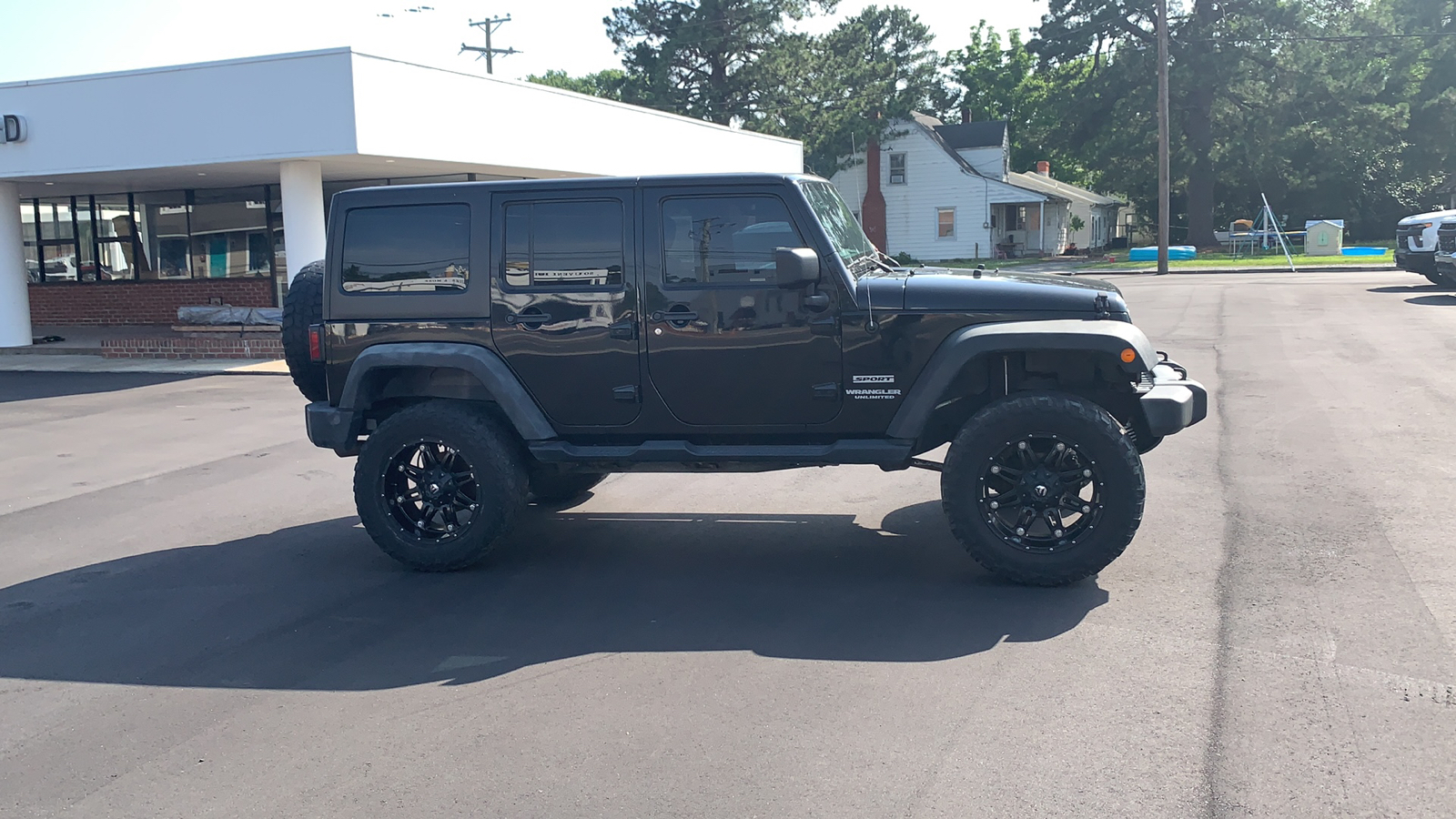 2012 Jeep Wrangler Unlimited Freedom Edition 26