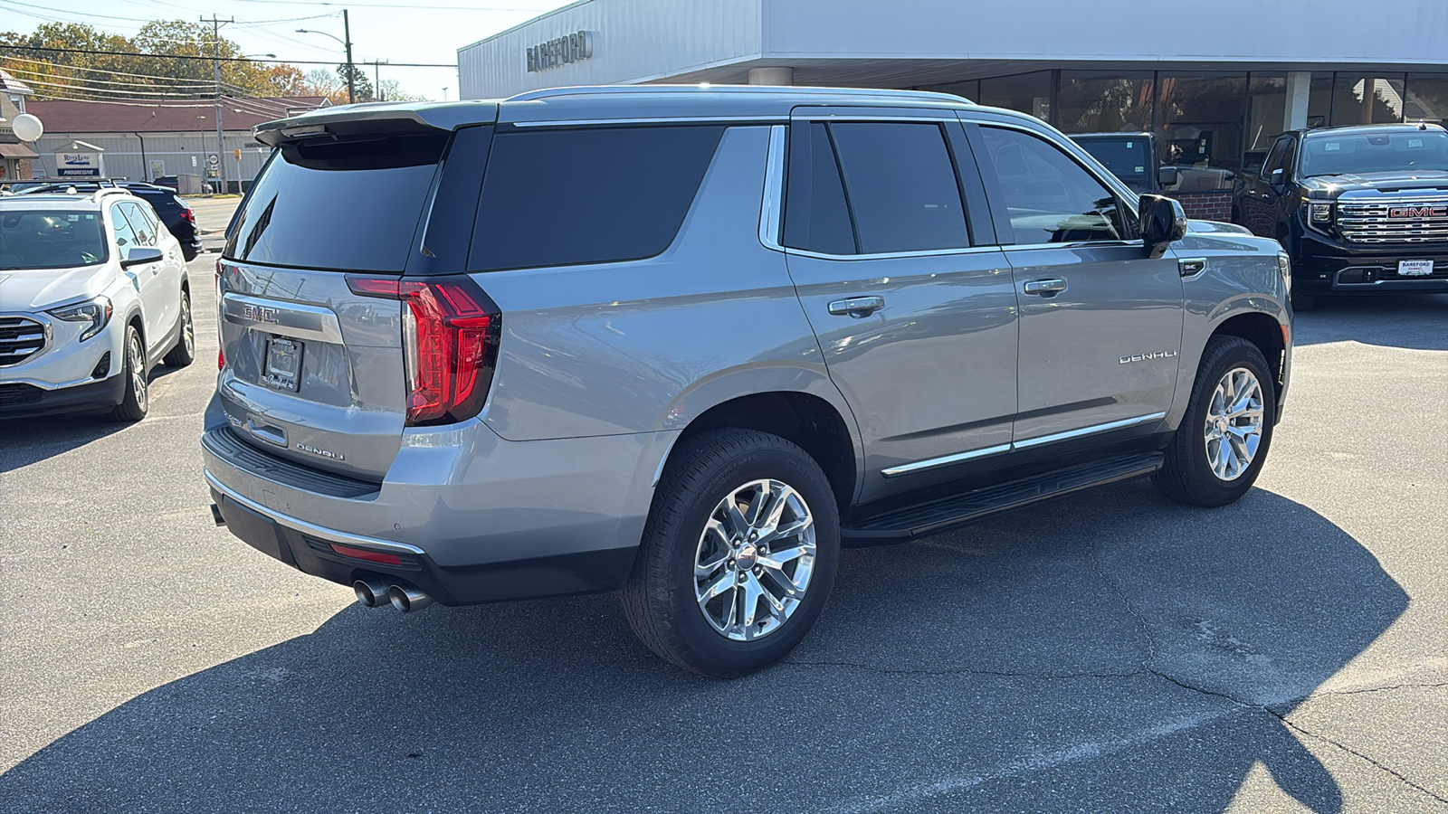 2023 GMC Yukon Denali 30