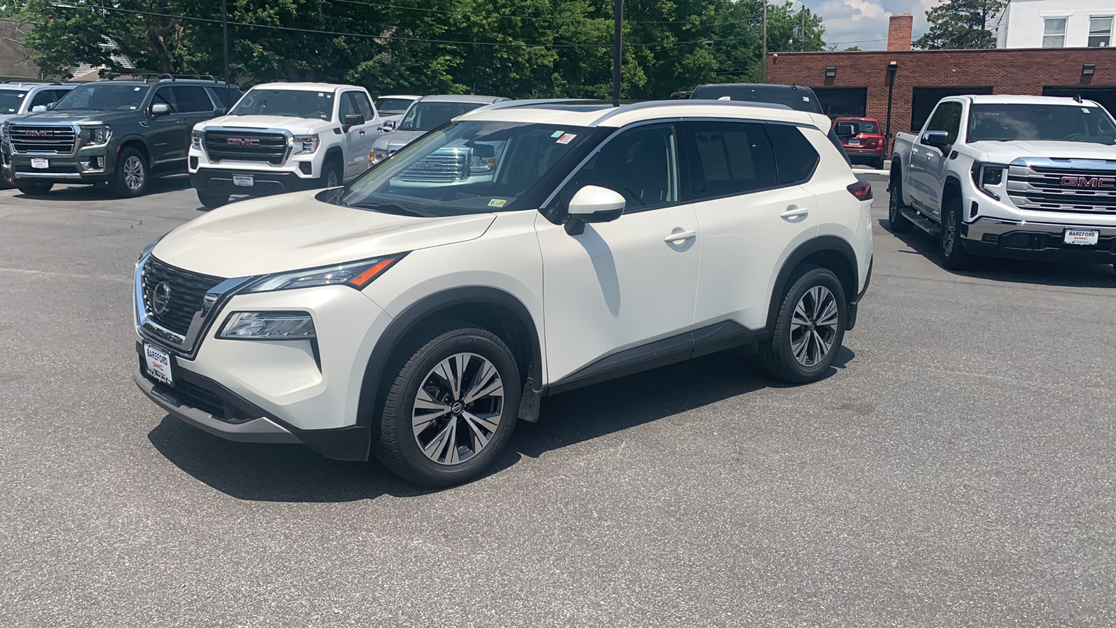 2021 Nissan Rogue SV 2