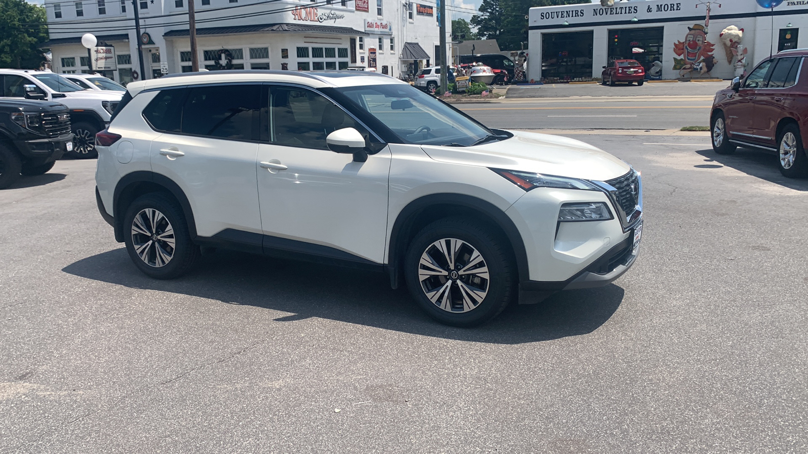 2021 Nissan Rogue SV 34