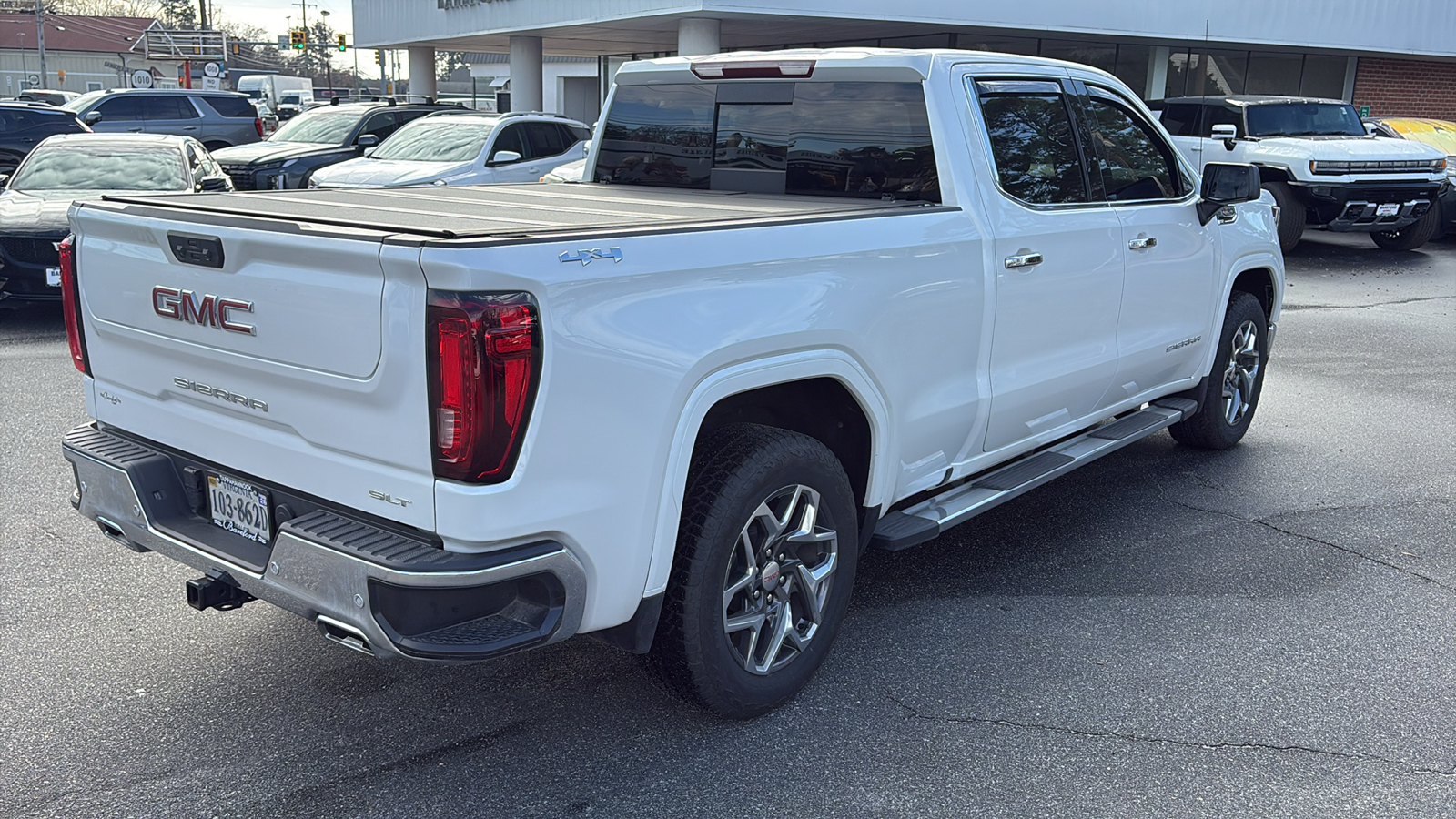 2024 GMC Sierra 1500 SLT 37