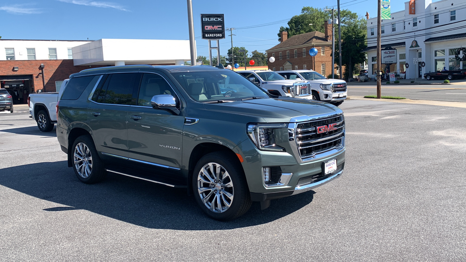 2024 GMC Yukon SLT 35