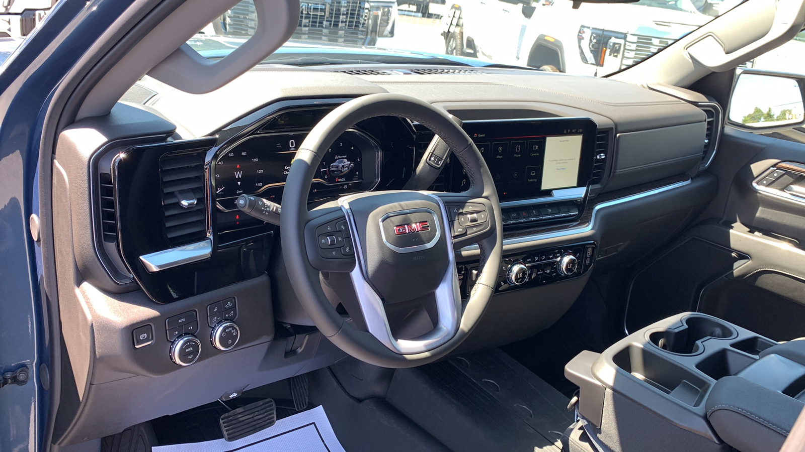 2024 GMC Sierra 1500 SLE 10