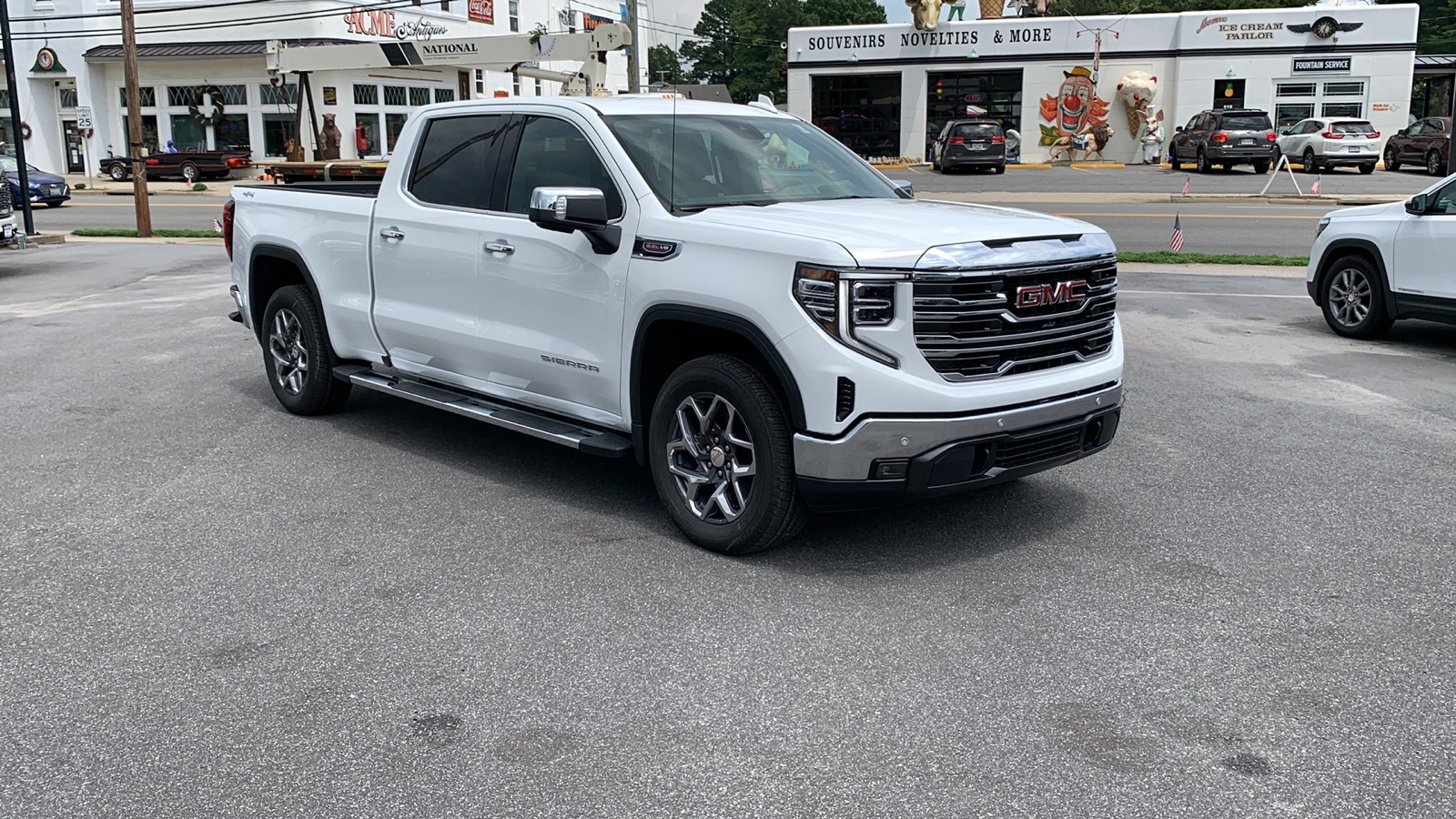 2024 GMC Sierra 1500 SLT 42