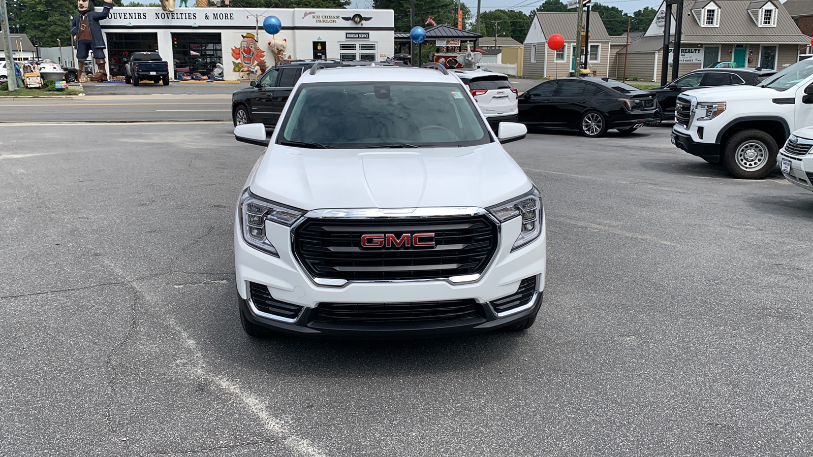 2024 GMC Terrain SLE 32