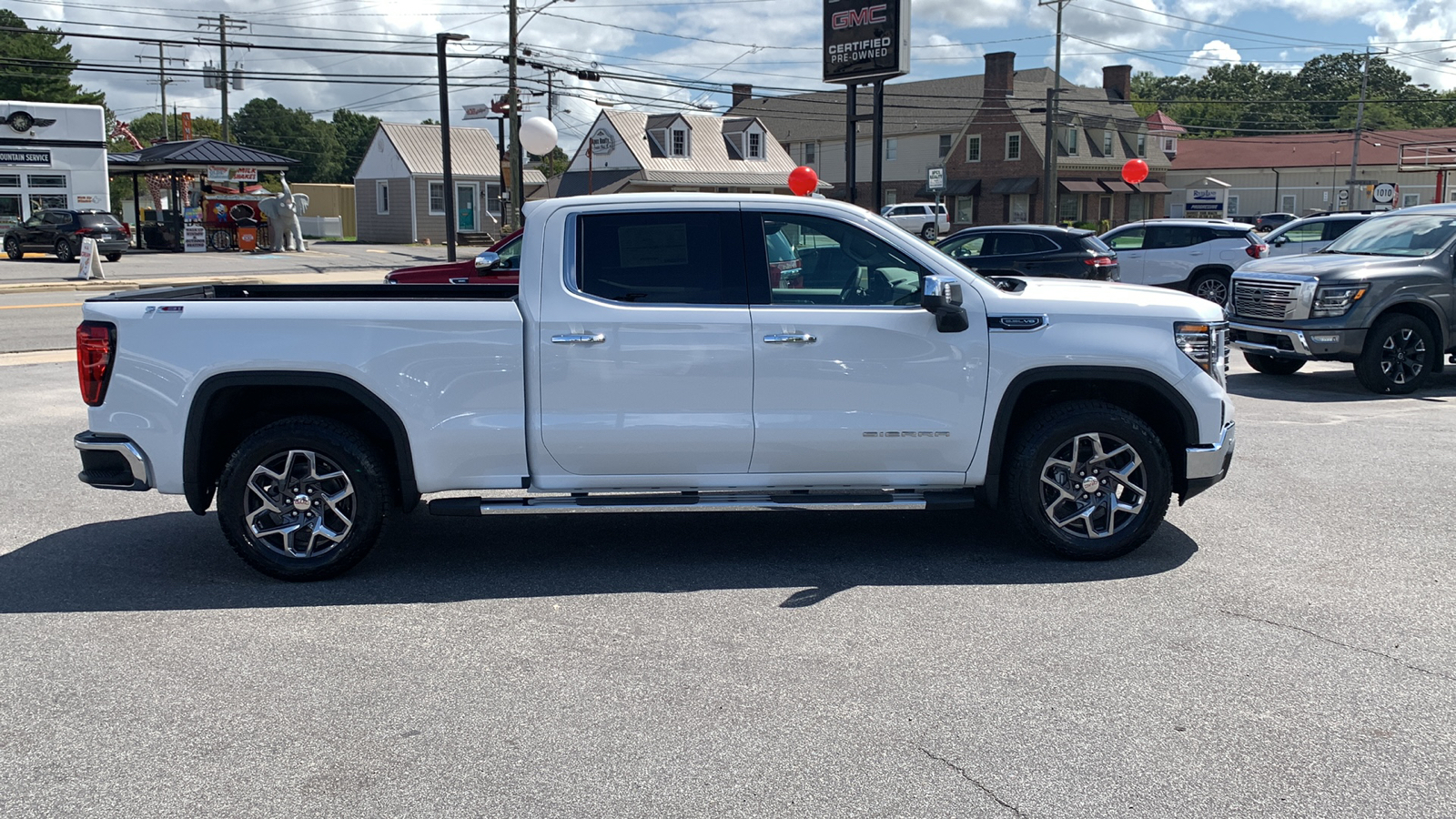 2024 GMC Sierra 1500 SLT 40