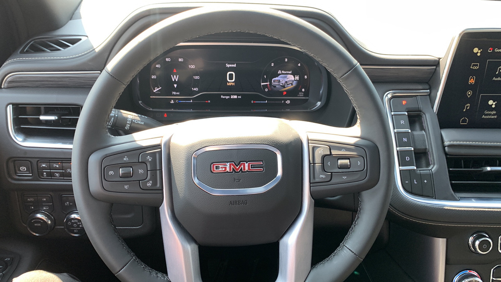 2024 GMC Yukon XL SLT 13