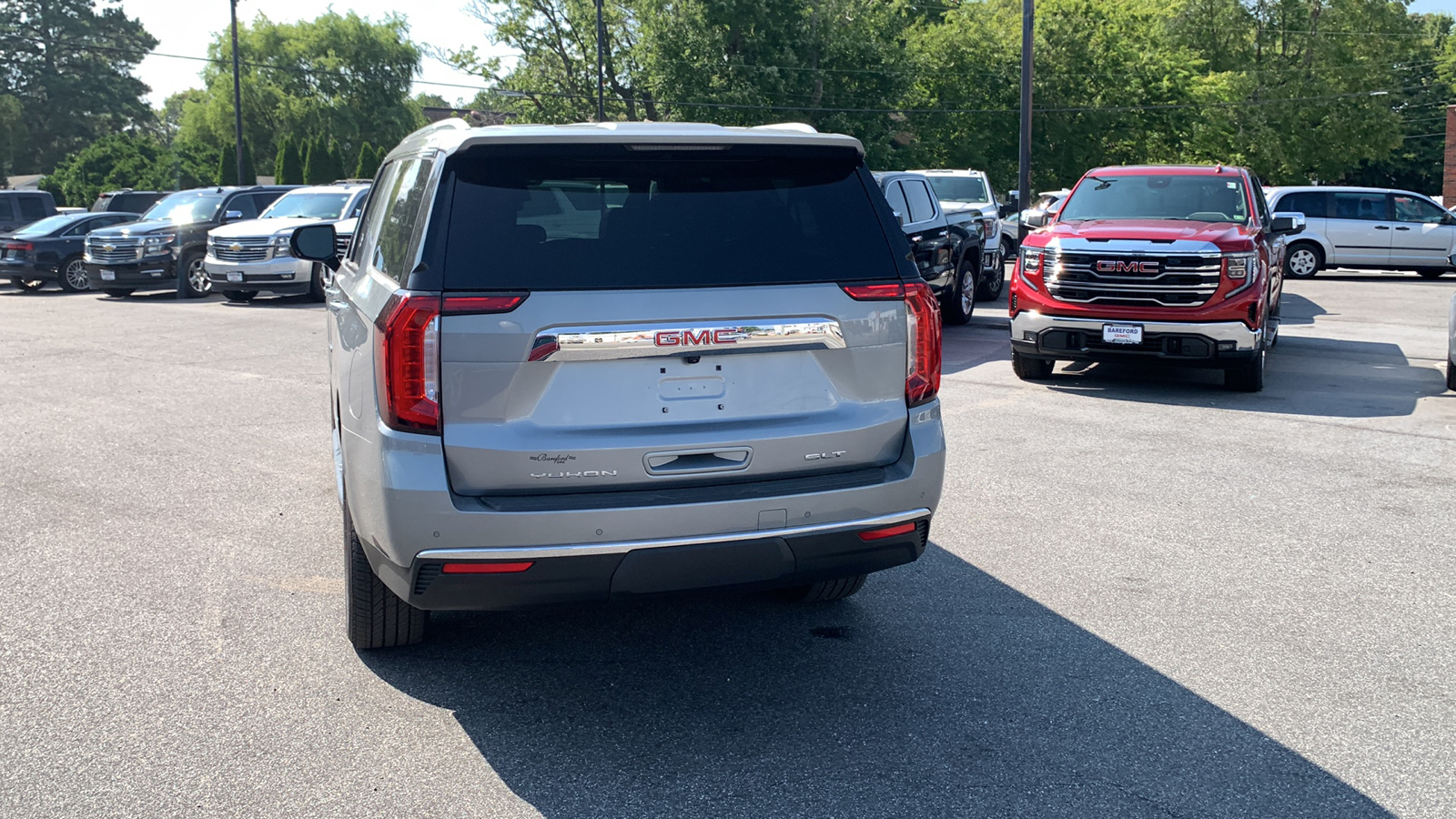 2024 GMC Yukon XL SLT 28