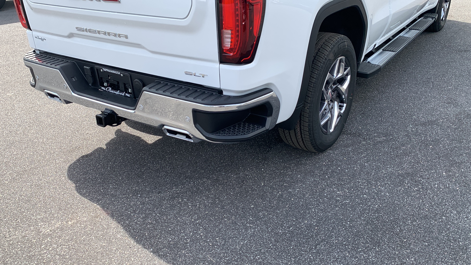 2024 GMC Sierra 1500 SLT 37