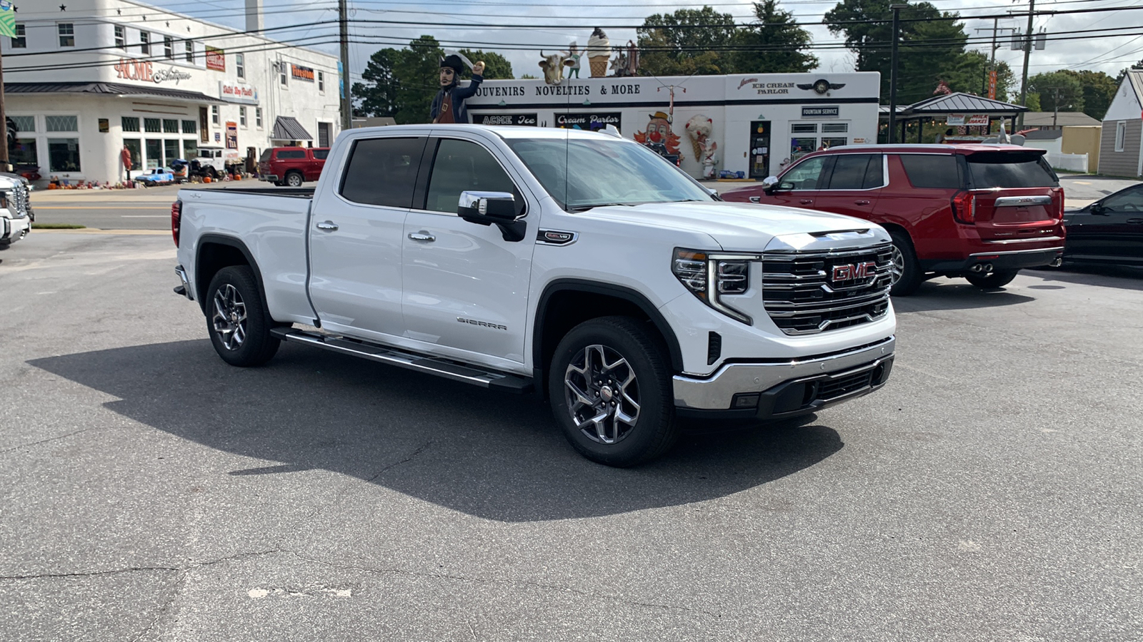 2024 GMC Sierra 1500 SLT 40